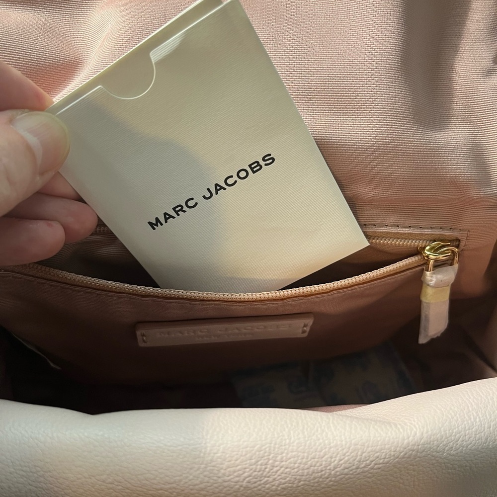 NWT Marc Jacobs Pillow bag in Peach Whip - Picture 5 of 15